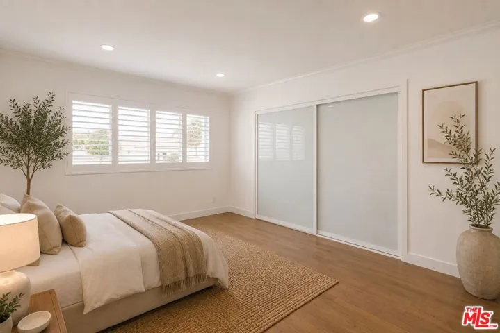 933 11th Street 21, Santa Monica, California 90403