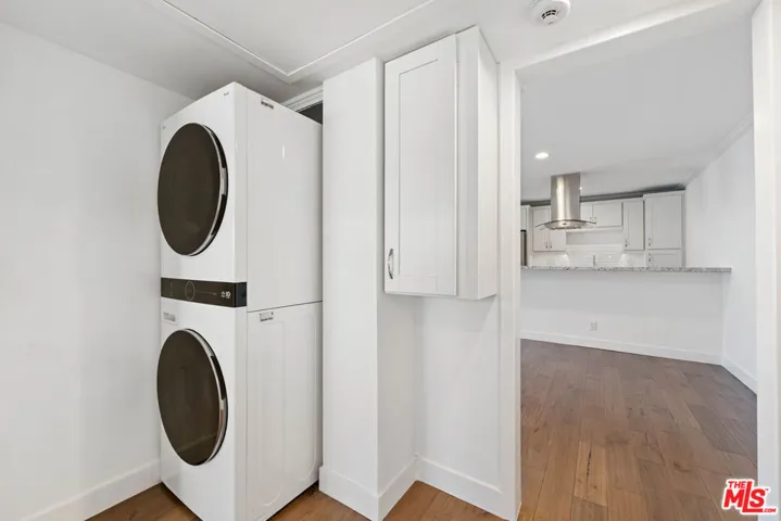 933 11th Street 21, Santa Monica, California 90403