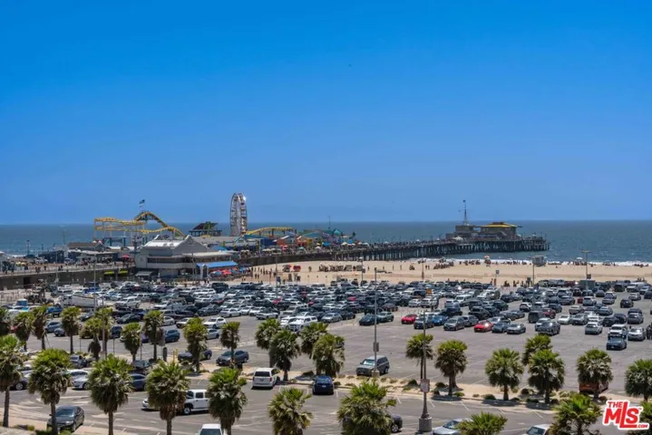 933 11th Street 21, Santa Monica, California 90403