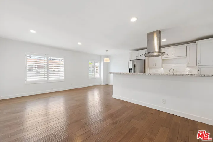 933 11th Street 21, Santa Monica, California 90403