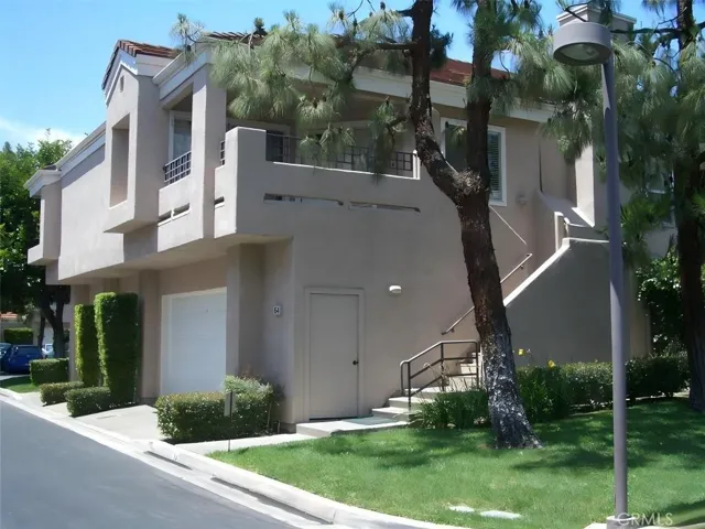 64 Vassar Aisle, Irvine, California 92612