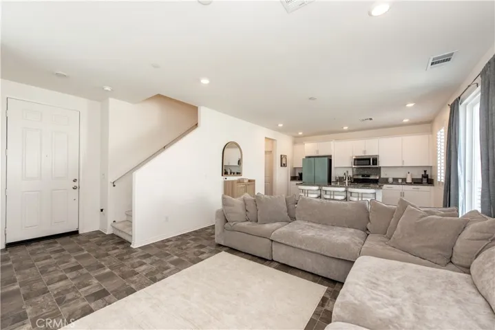 2512 Powell, Rialto, California 92377
