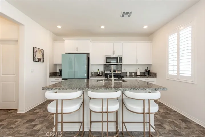 2512 Powell, Rialto, California 92377
