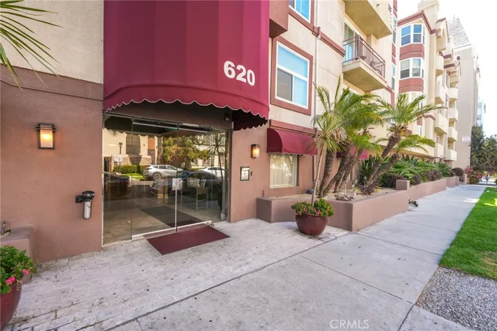 620 S Gramercy Place 211, Los Angeles, California 90005