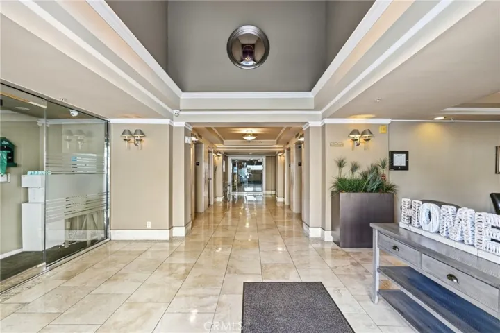620 S Gramercy Place 211, Los Angeles, California 90005