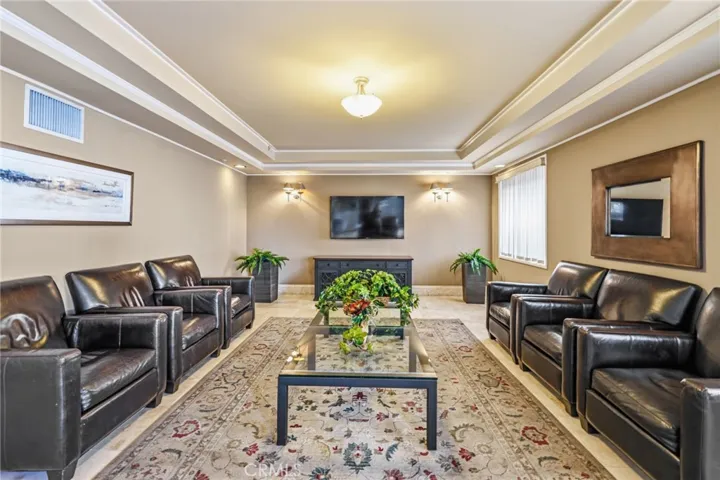 620 S Gramercy Place 211, Los Angeles, California 90005