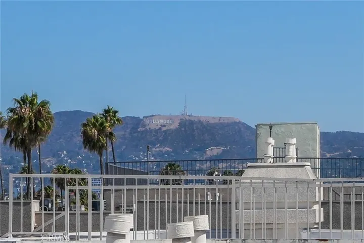 620 S Gramercy Place 211, Los Angeles, California 90005