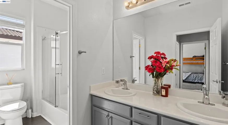 2567 Greystone Dr, Tracy, California 95377