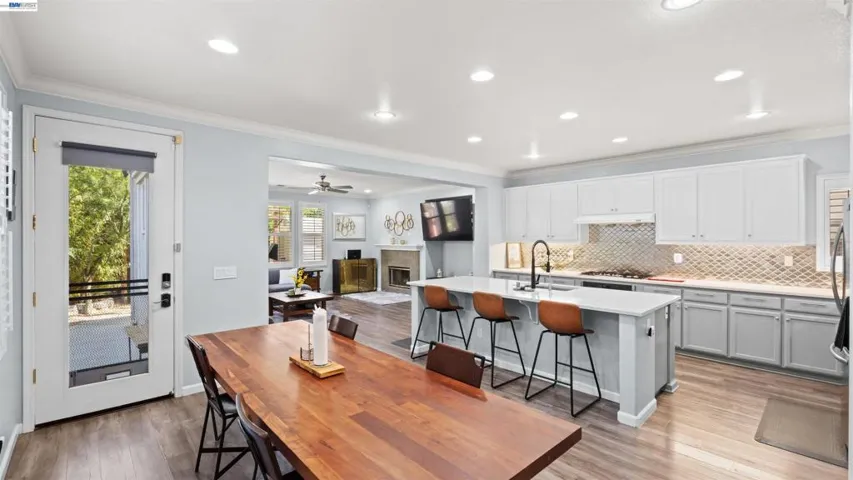 2567 Greystone Dr, Tracy, California 95377