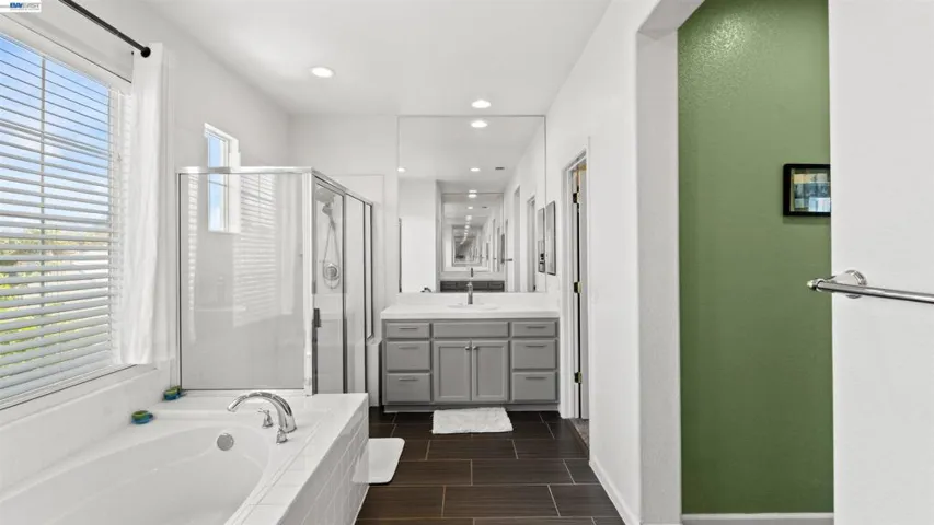 2567 Greystone Dr, Tracy, California 95377