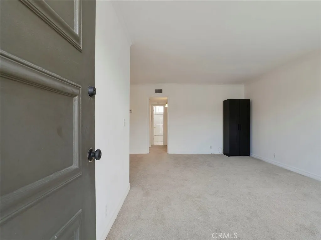 525 S Shelton, Burbank, California 91506 — photo 5