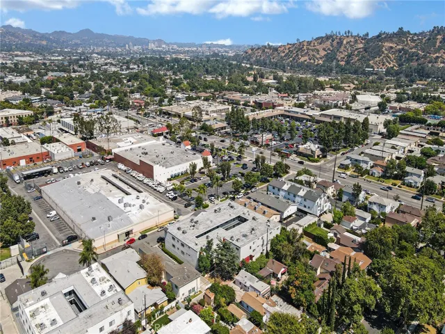525 S Shelton, Burbank, California 91506