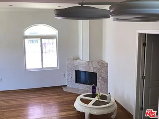1419 Stanford Street, Santa Monica, California 90404