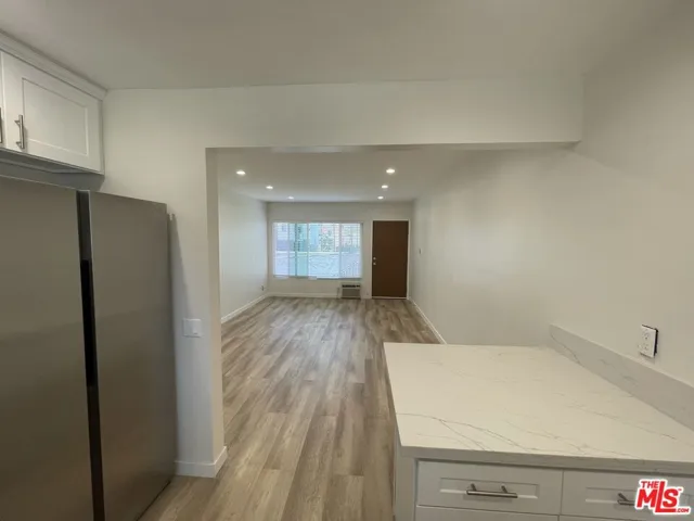 1419 Stanford Street, Santa Monica, California 90404