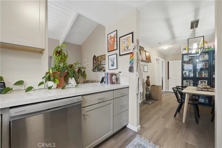 1050 Rock Springs, Escondido, California 92026