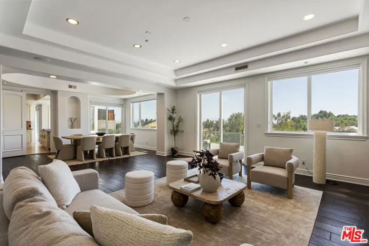 4726 San Sebastian Drive, Woodland Hills, California 91364