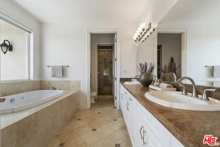 4726 San Sebastian Drive, Woodland Hills, California 91364