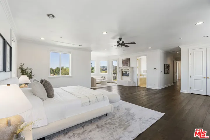 4726 San Sebastian Drive, Woodland Hills, California 91364