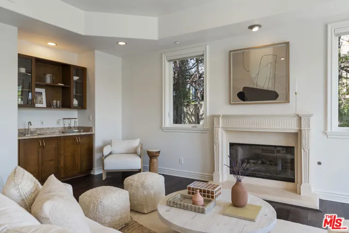 4726 San Sebastian Drive, Woodland Hills, California 91364