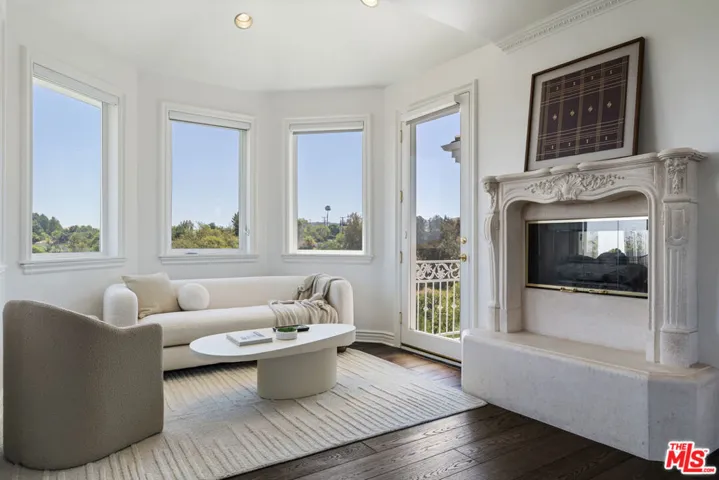 4726 San Sebastian Drive, Woodland Hills, California 91364