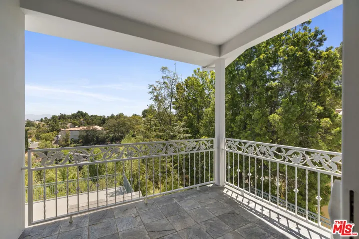 4726 San Sebastian Drive, Woodland Hills, California 91364