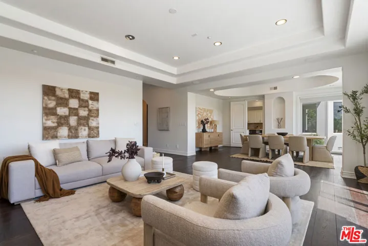 4726 San Sebastian Drive, Woodland Hills, California 91364