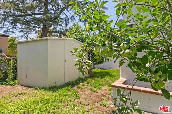 1722 Bel Aire Drive, Glendale, California 91201