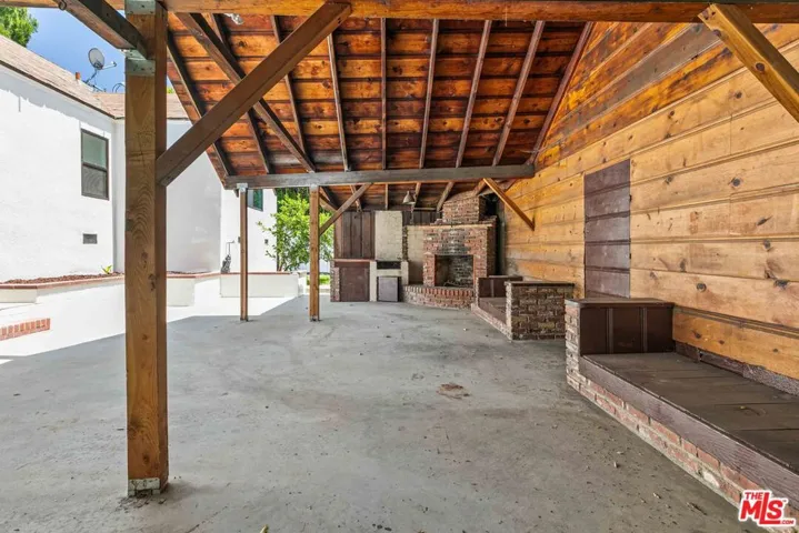 1722 Bel Aire Drive, Glendale, California 91201
