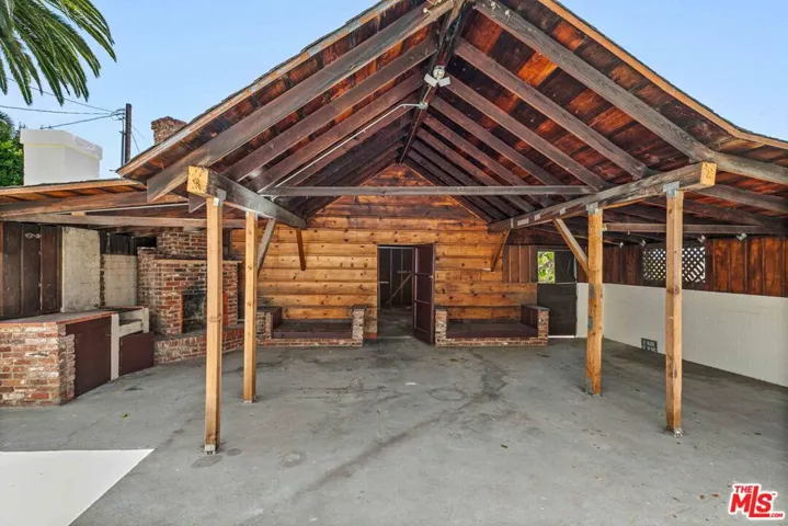 1722 Bel Aire Drive, Glendale, California 91201