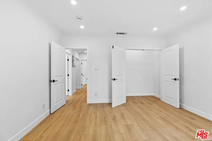 1722 Bel Aire Drive, Glendale, California 91201