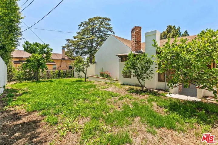 1722 Bel Aire Drive, Glendale, California 91201