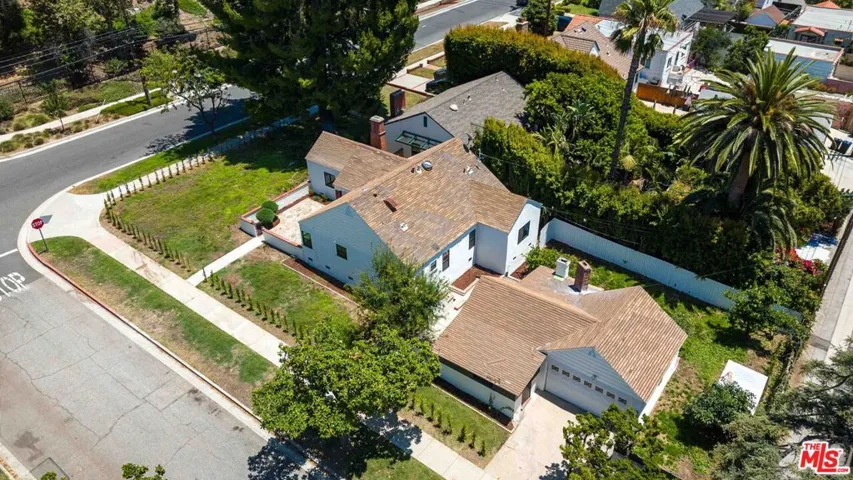 1722 Bel Aire Drive, Glendale, California 91201
