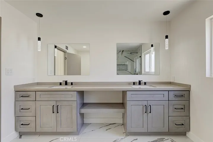 8338 Sale, West Hills, California 91304