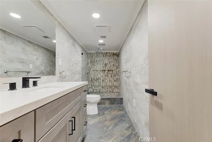 8338 Sale, West Hills, California 91304