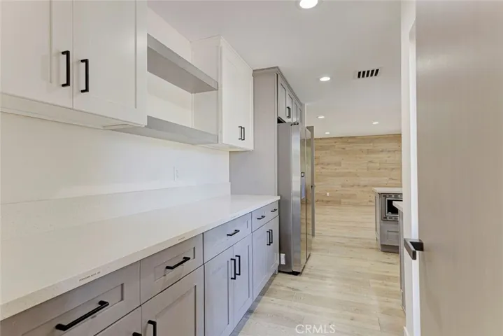 8338 Sale, West Hills, California 91304