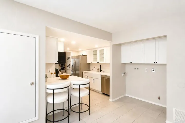 6116 Portobelo Court, San Diego, California 92124