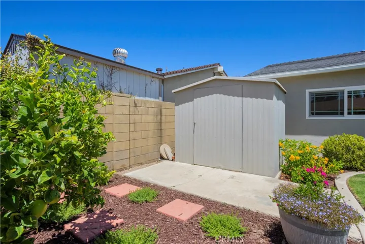 Storage shed for your backyard necessities.