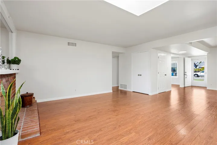2467 Marisa, Simi Valley, California 93065