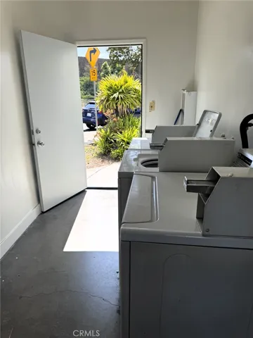 2310 Washington F, Burbank, California 91504