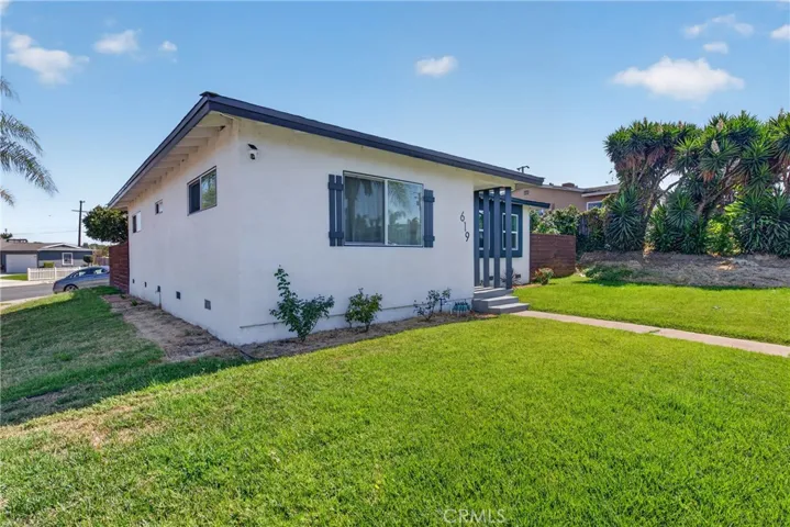 619 W Chapman, Placentia, California 92870