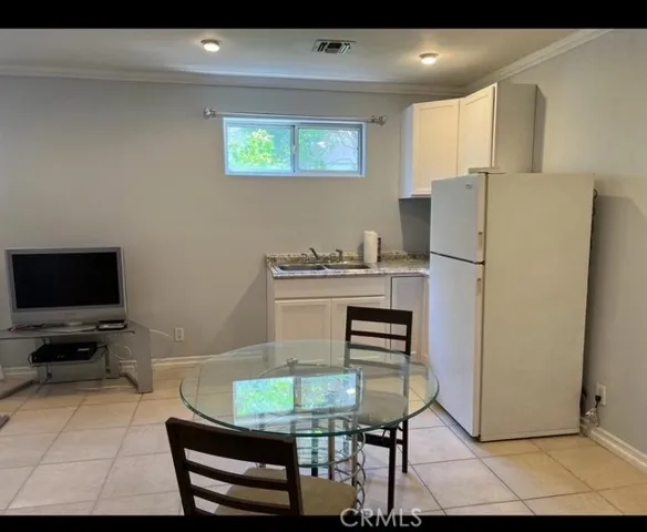 5149 Hesperia, Los Angeles, California 91316
