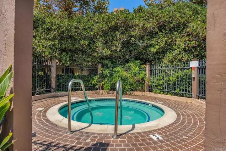 8880 Villa La Jolla, La Jolla, California 92037