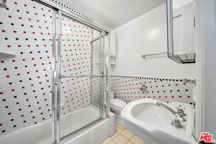 333 S Roxbury Drive, Beverly Hills, California 90212
