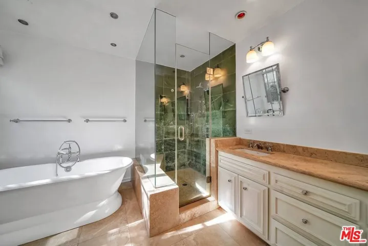 333 S Roxbury Drive, Beverly Hills, California 90212