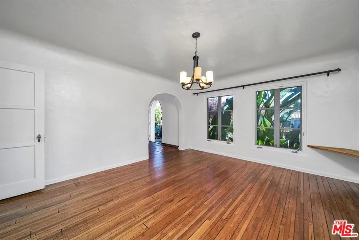 333 S Roxbury Drive, Beverly Hills, California 90212