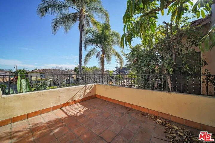 333 S Roxbury Drive, Beverly Hills, California 90212