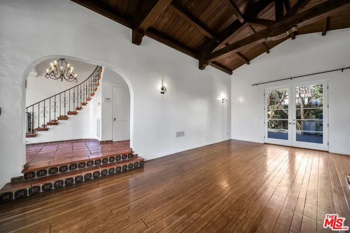 333 S Roxbury Drive, Beverly Hills, California 90212