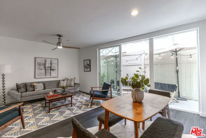 10735 Bloomfield Street 5, Los Angeles, California 91602