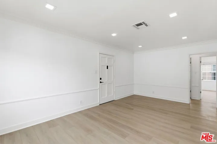 8613 W Olympic Boulevard, Los Angeles, California 90035