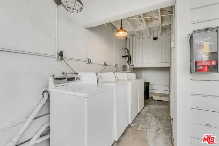 8613 W Olympic Boulevard, Los Angeles, California 90035